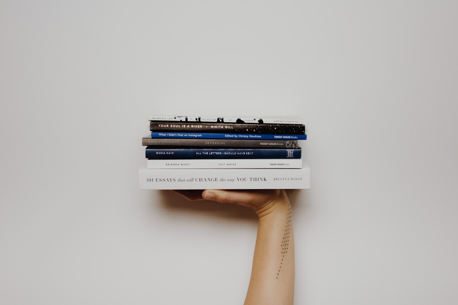 Cinco razones para leer literatura contemporánea ahora